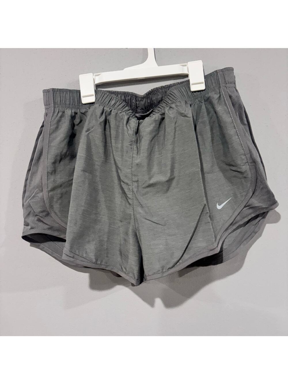 Nike Women’s Gray Athletic Shorts - XL